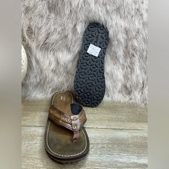 Fenner Nerice Clarks Leather Flip Flops Clarks Women's Fenner